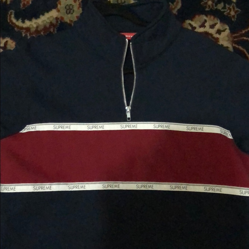 Supreme Quarter Zip
